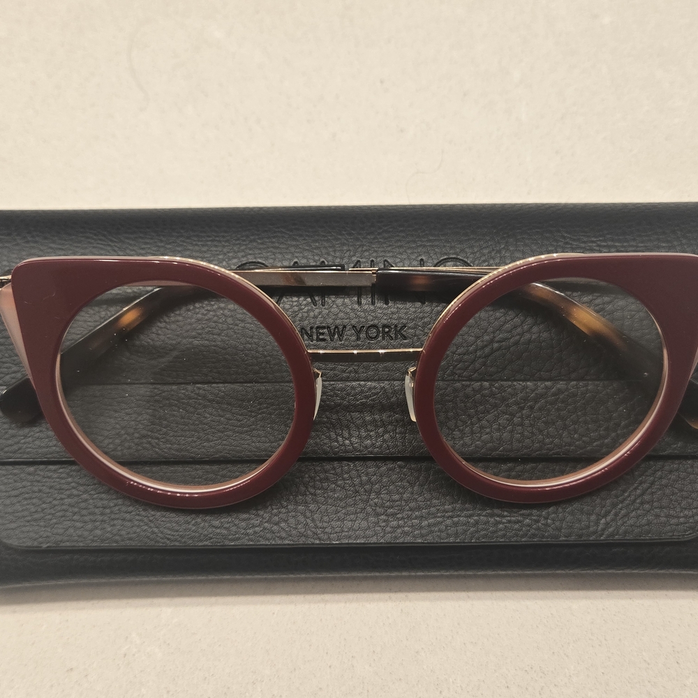 GAMINE NYC: Cat Södermalm Bordeaux - Gold, Red Fashion Glasses